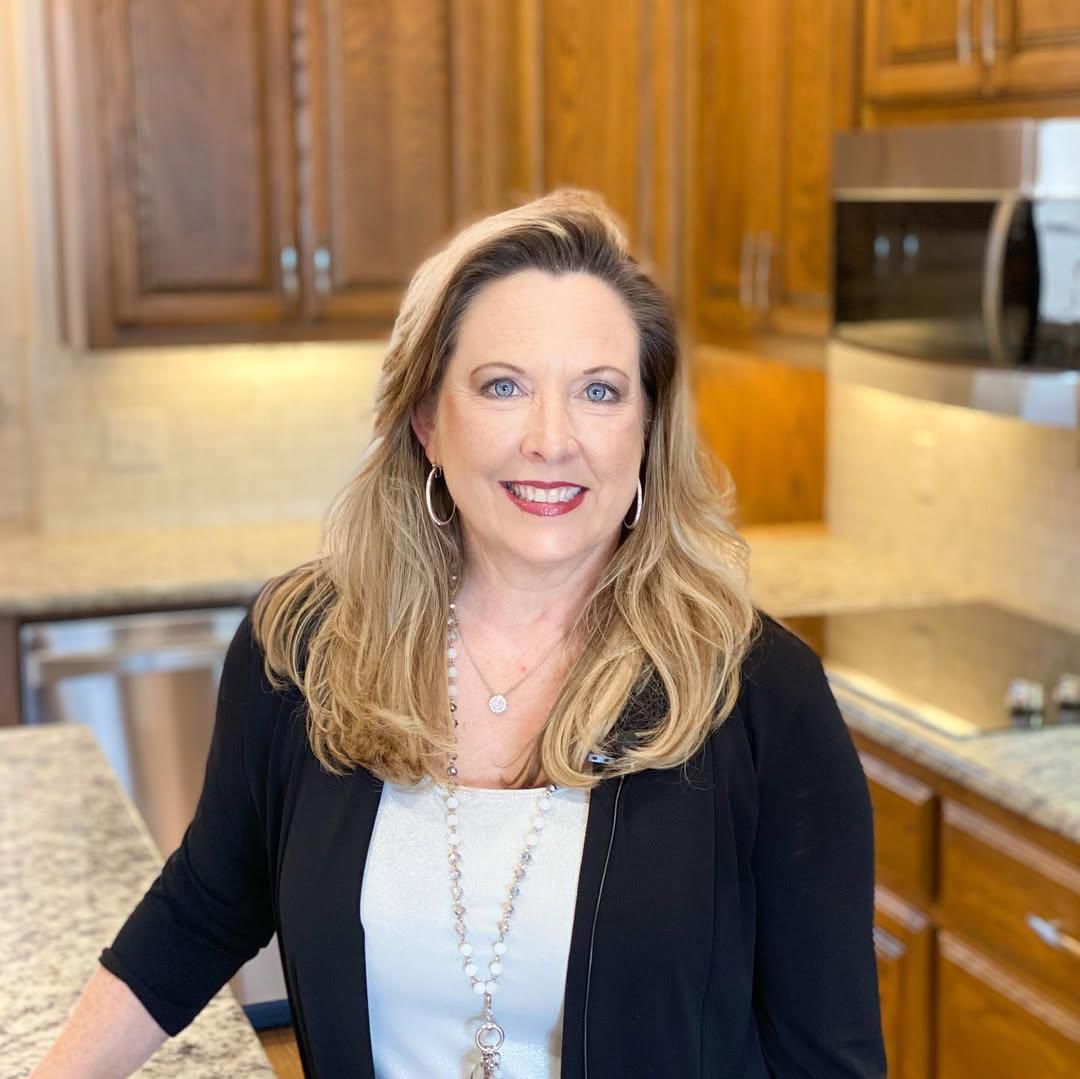 Advisor [Trader] and Broker.